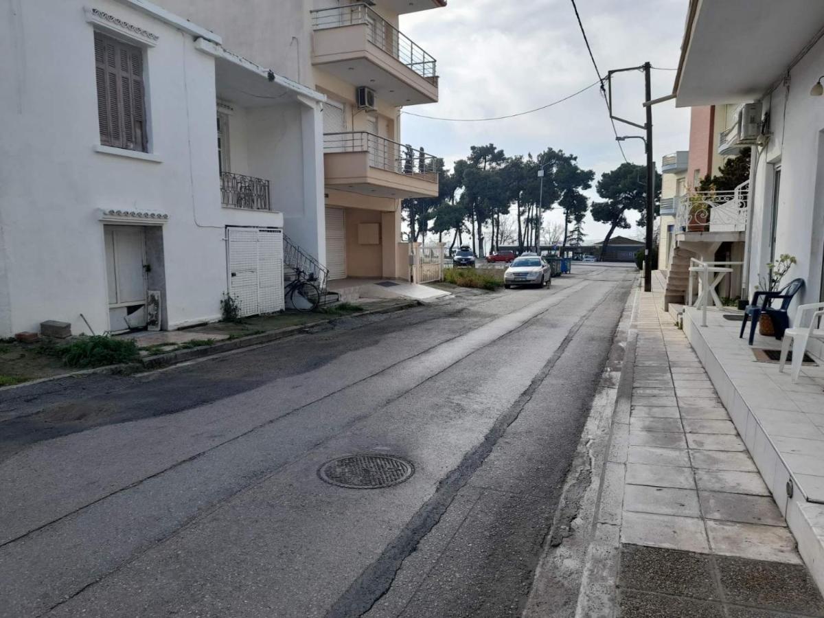 Xronis Apartments Michaniona Exterior foto